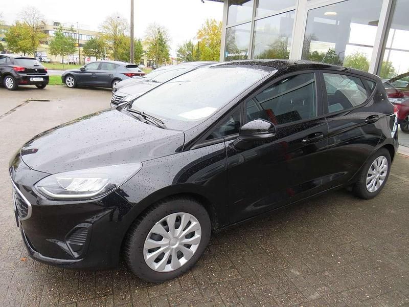 Gebraucht Ford Fiesta Cool & Connect 101 PS (74 kW) 2023 Agate black Kleinwagen
