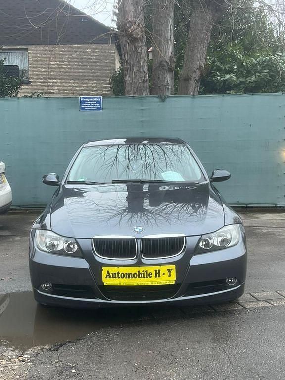 Gebraucht BMW 318 Advantage 129 PS (94 kW) 2007 Grau Limousine