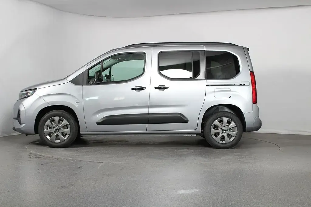 Neu Opel Combo Life Edition 102 PS (75 kW) 2026 Grau Van / Kleinbus