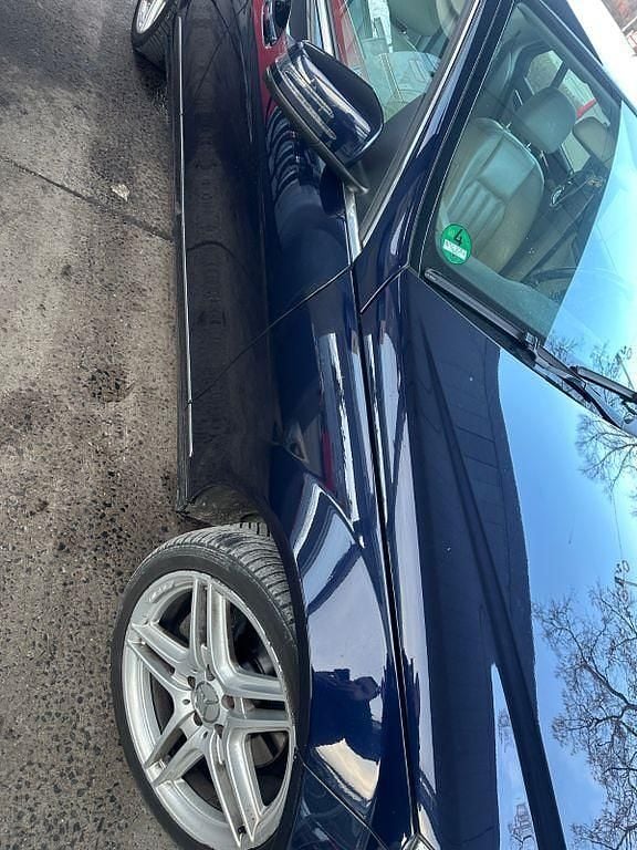 Gebraucht Mercedes C300 Elegance 231 PS (169 kW) 2010 Blau Limousine