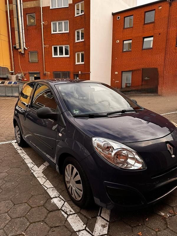 Blau Gebraucht 2003 Renault Twingo Kleinwagen | 2.500 € - Bild 1/4