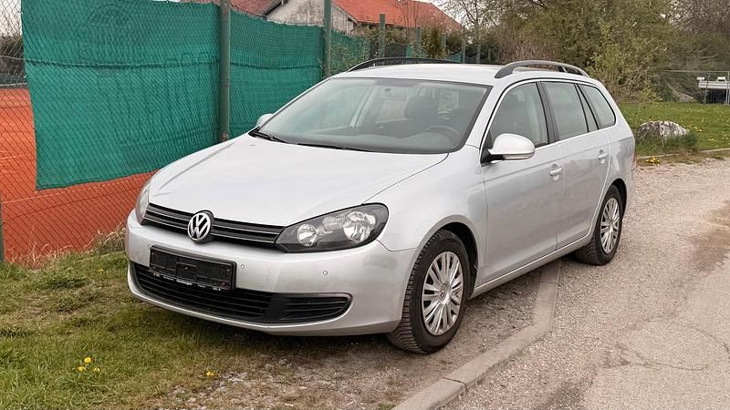 Gebraucht VW Golf VI 105 PS (77 kW) 2010 Grau Kleinwagen