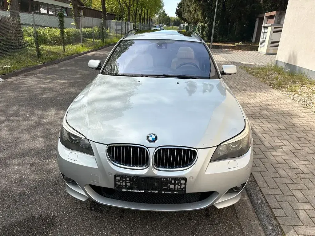 Gebraucht BMW 530 M Sport 272 PS (200 kW) 2007 Silber Kombi