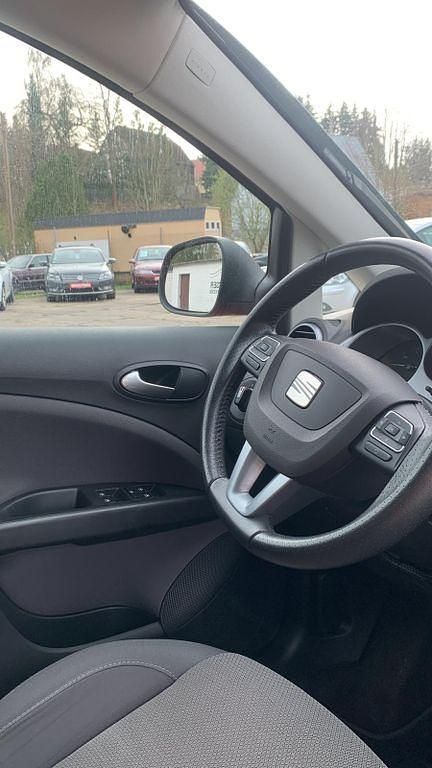 Gebraucht Seat Altea Ecomotive 105 PS (77 kW) 2011 Rot Van / Kleinbus