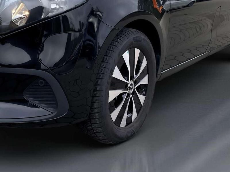 Gebraucht Mercedes EQV300 150 kW (204 PS) 2024 Schwarz Van / Kleinbus