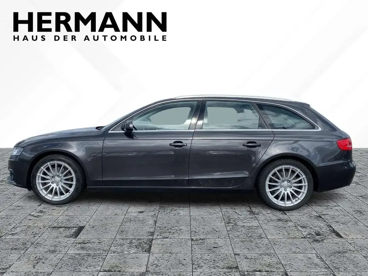 Gebraucht Audi A4 Ambition 160 PS (117 kW) 2011 Grau Kombi