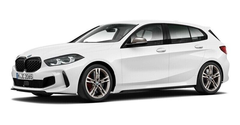 Weiß Gebraucht 2024 BMW M135 Comfort Edition Kleinwagen | 40.661 € (Fairer Preis) - Bild 1/4