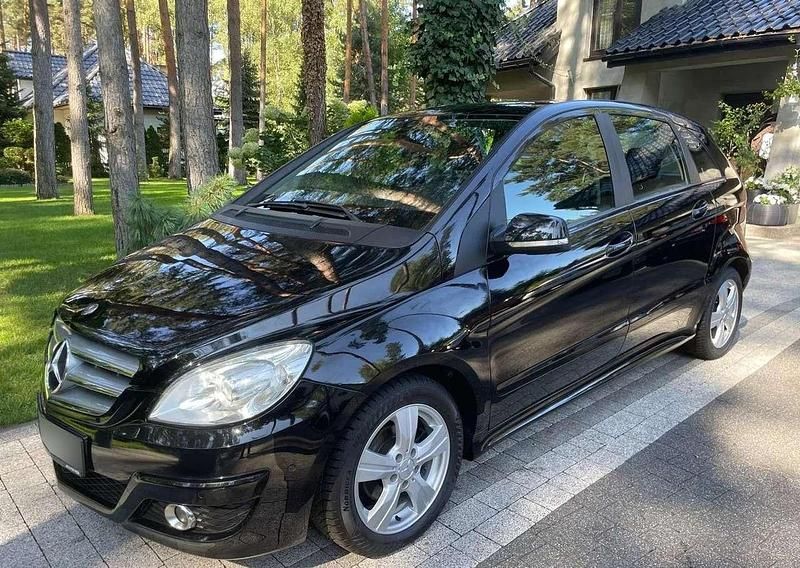 Schwarz Gebraucht 2008 Mercedes B170 Van / Kleinbus | 2.250 € (Superpreis) - Bild 1/4
