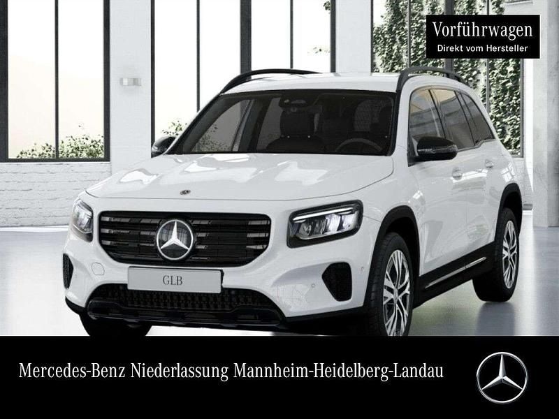 Polarweiß Gebraucht 2024 Mercedes GLB200 Progressive SUV | 41.490 € (Fairer Preis) - Bild 1/1