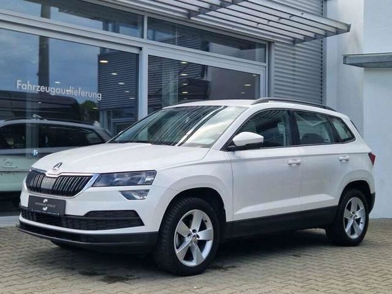 Weiss Gebraucht 2020 Skoda Karoq Ambition SUV | 23.858 € (Fairer Preis) - Bild 1/4
