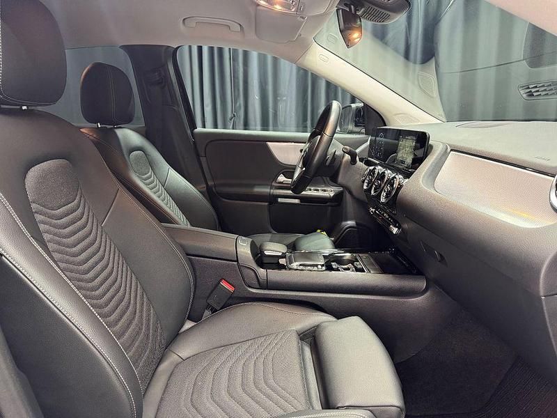 Gebraucht Mercedes GLA220 190 PS (139 kW) 2020 Schwarz SUV