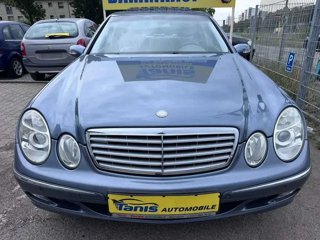 Gebraucht Mercedes E240 Avantgarde 177 PS (130 kW) 2004 Limousine