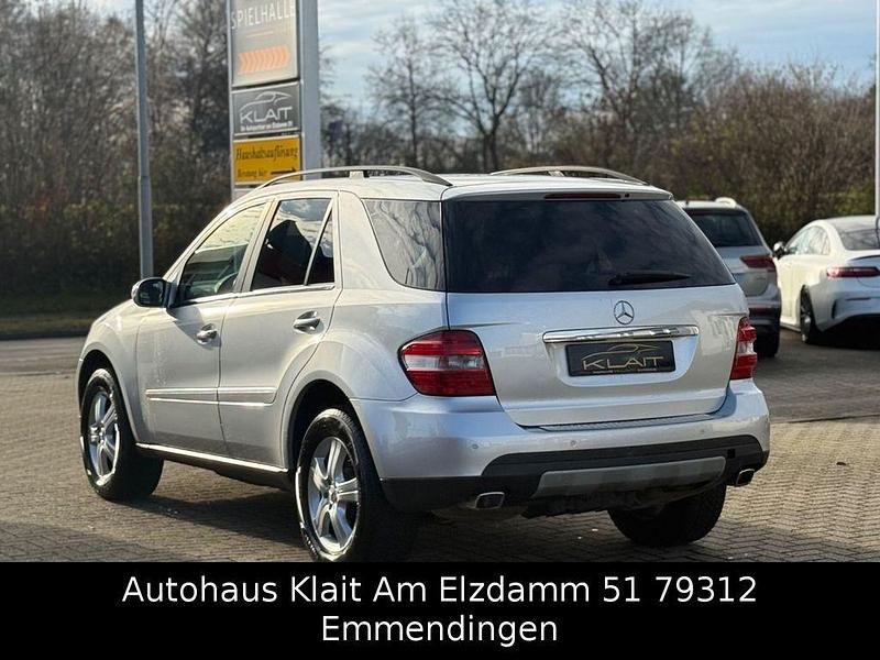 Gebraucht Mercedes ML320 224 PS (164 kW) 2006 Silber SUV