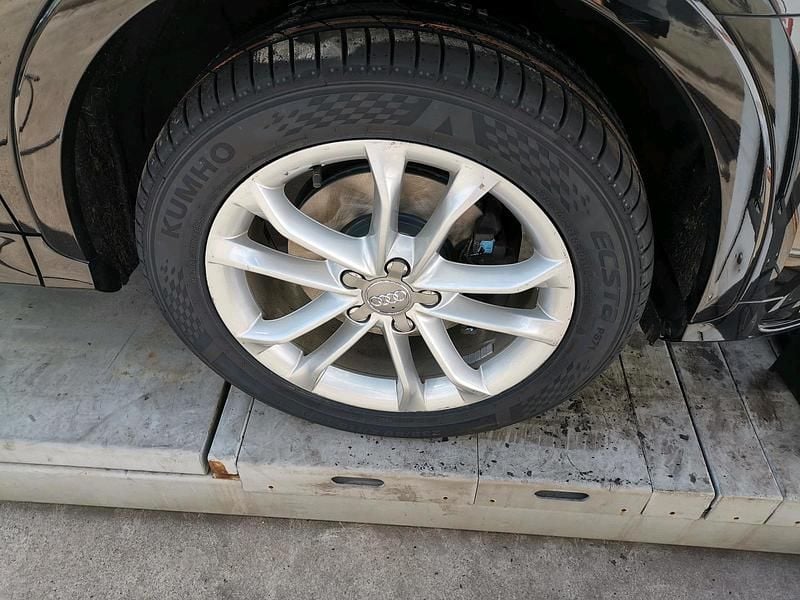 Gebraucht Audi Q3 S-Line 177 PS (130 kW) 2015 Schwarz SUV