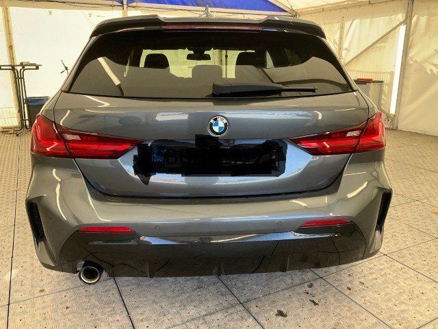 Gebraucht BMW 118 M Sport 140 PS (102 kW) 2020 Grau metallic Kleinwagen