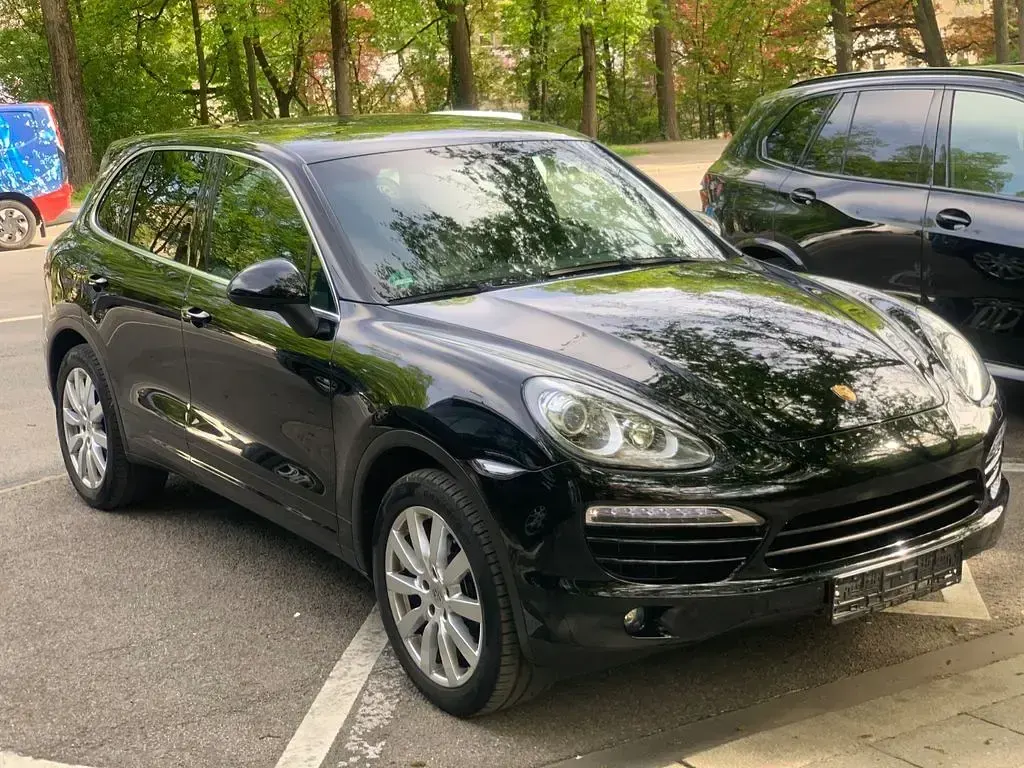 Second-hand Porsche Cayenne 245 CP (180 kW) 2013 Negru SUV