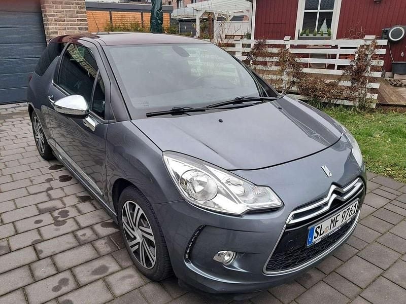 Grau Gebraucht 2012 Citroën DS3 Limousine | 2.200 € (Superpreis) - Bild 1/4