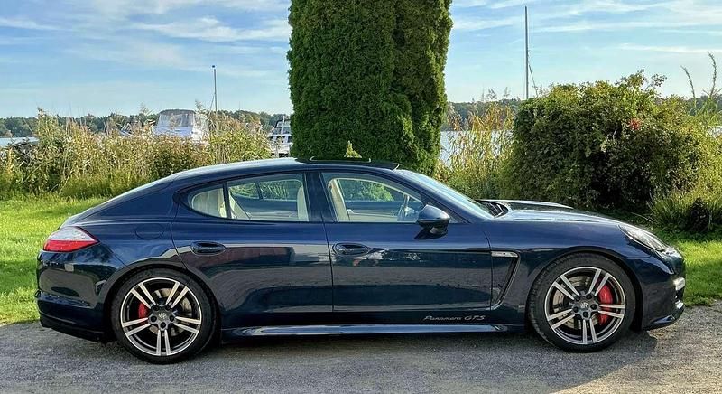 Blau Gebraucht 2012 Porsche Panamera GTS Limousine | 25.000 € (Superpreis) - Bild 1/4