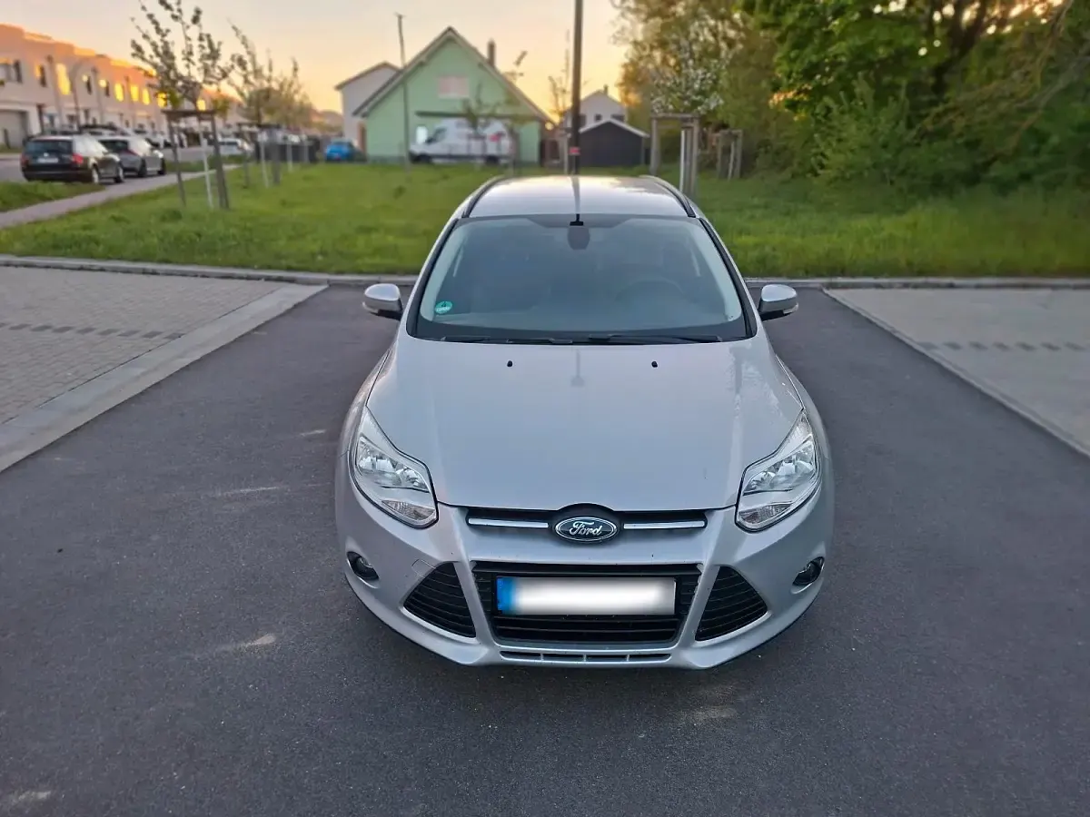 Occasion Ford Focus 105 ch (77 kW) 2013 Argent Break