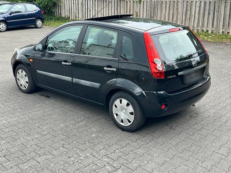 Gebraucht Ford Fiesta 80 PS (58 kW) 2006 Schwarz Kleinwagen