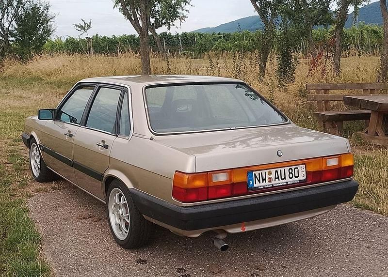 Gebraucht Audi 80 75 PS (55 kW) 1986 Gold Limousine