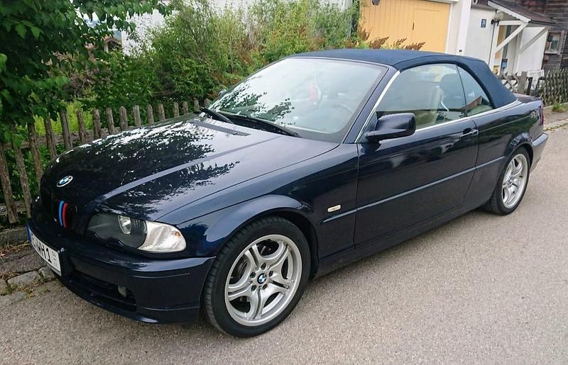 Gebraucht BMW 323 Cabriolet 170 PS (125 kW) 2000 Blau Cabrio