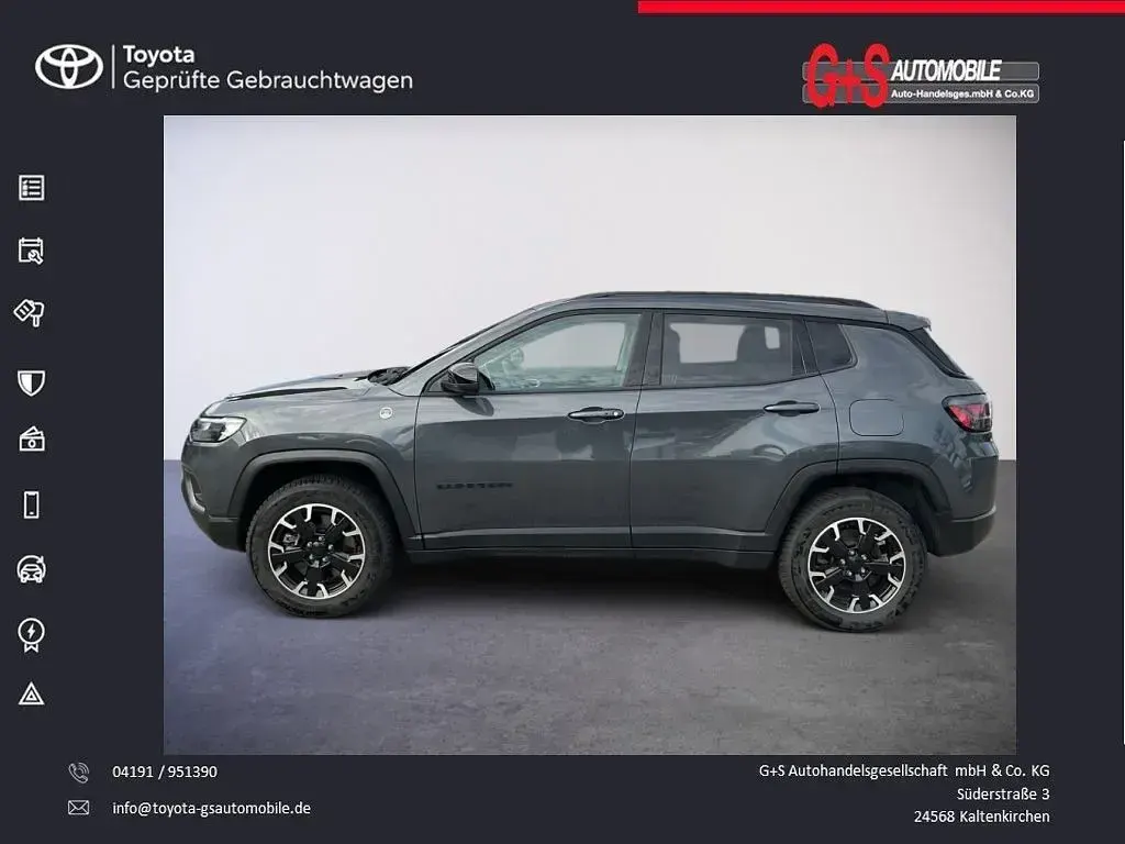 Käytetty Jeep Compass 241 HP (177 kW) 2022 Harmaa Katumaasturi