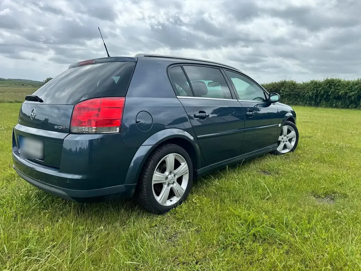 Gebraucht Opel Signum 150 PS (110 kW) 2006 Blau Kleinwagen
