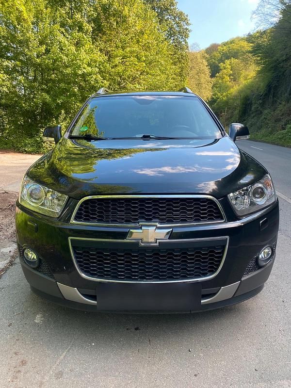 Gebraucht Chevrolet Captiva 163 PS (119 kW) 2012 Schwarz SUV