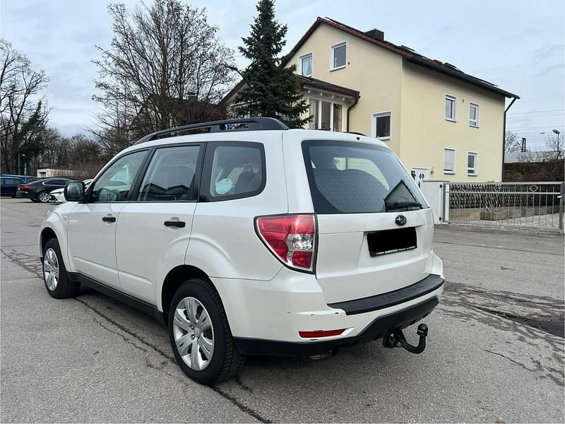 Gebraucht Subaru Forester 150 PS (110 kW) 2011 Weiß SUV