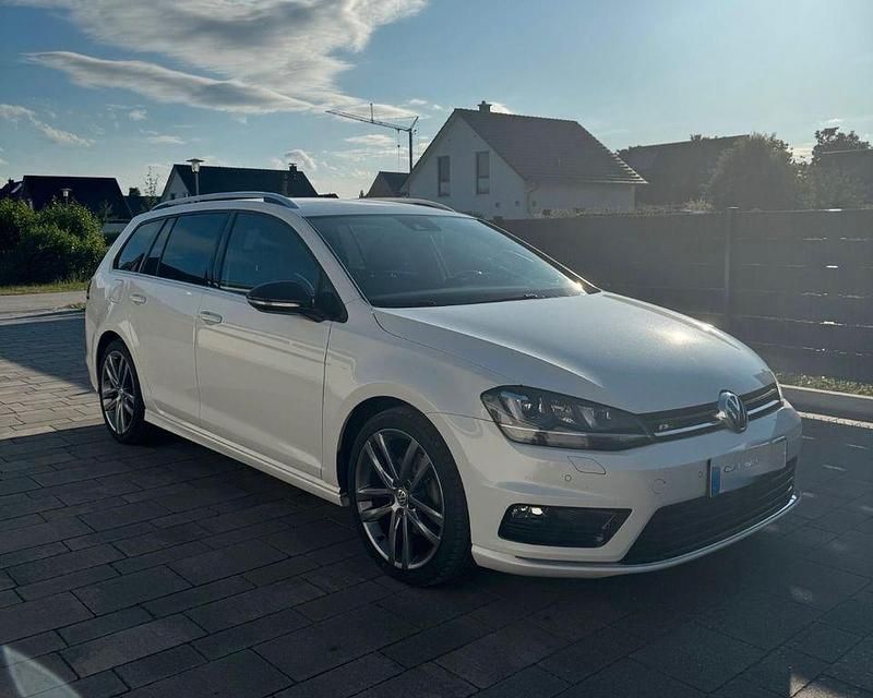 Weiß Gebraucht 2016 VW Golf VII Highline Kombi | 16.299 € (Fairer Preis) - Bild 1/4
