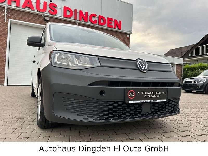 Gebraucht VW Caddy Basis 102 PS (75 kW) 2021 Weiß Van / Kleinbus