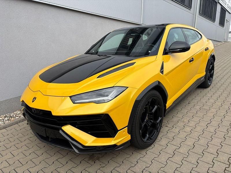 Second-hand Lamborghini Urus 666 CP (489 kW) 2025 Galben SUV