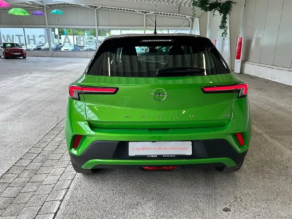 Gebraucht Opel Mokka-e Edition 100 kW (136 PS) 2022 Matcha green/ikone gruen SUV