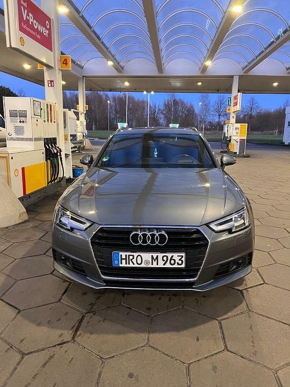 Grau Gebraucht 2018 Audi A4 Sport Kombi | 22.000 € (Etwas zu teuer) - Bild 1/4