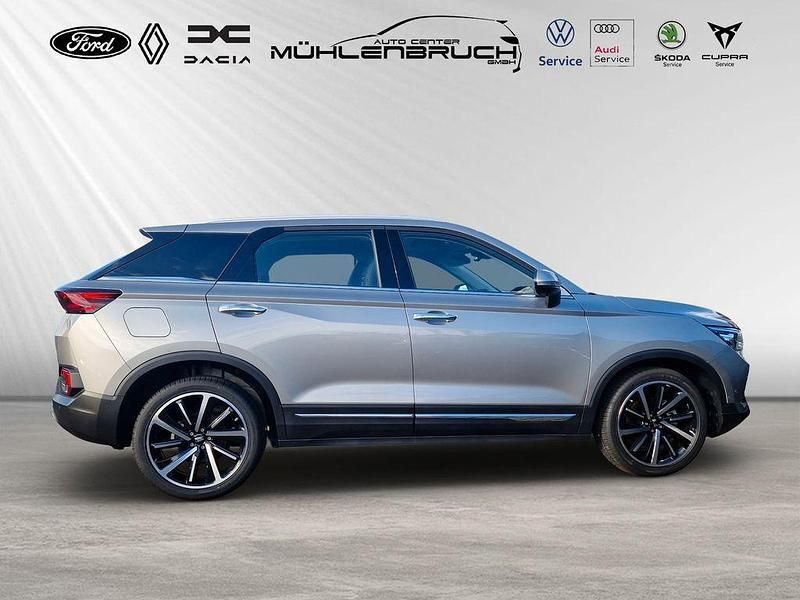 Neu Bestune T77 160 PS (117 kW) 2026 Silber SUV