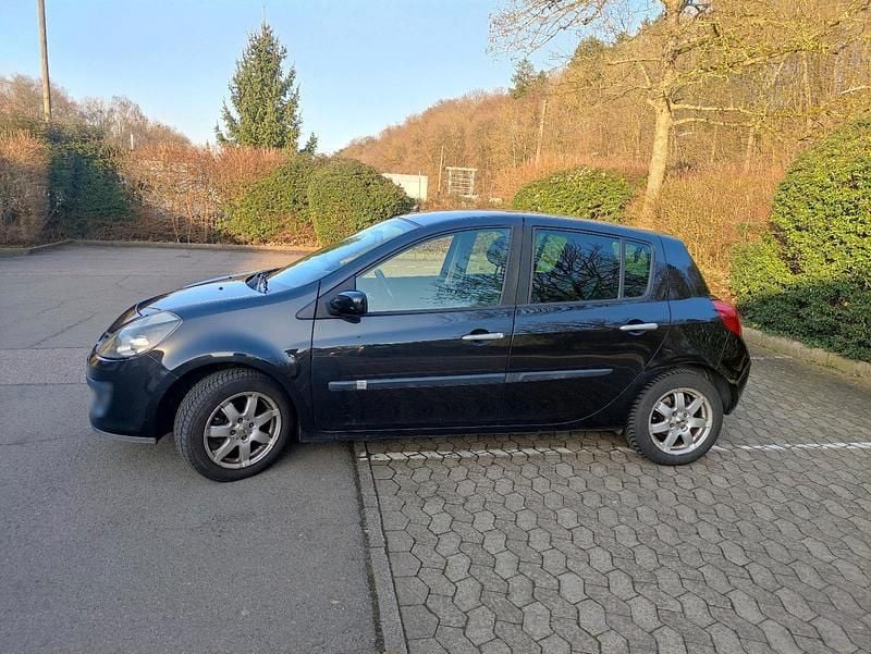 Gebraucht Renault Clio III 88 PS (64 kW) 2007 Schwarz Kleinwagen