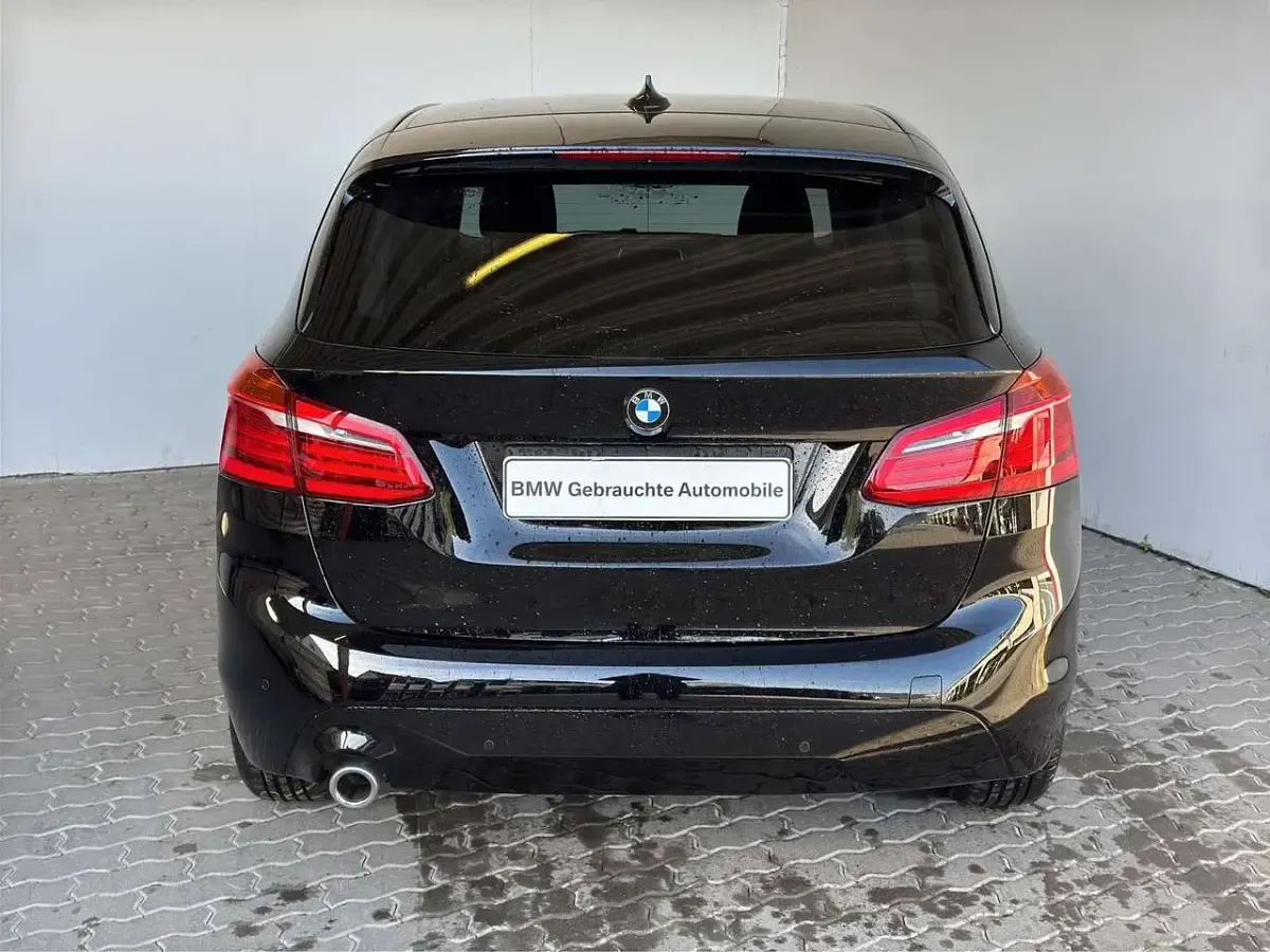 Gebraucht BMW 218 Active Tourer Advantage 140 PS (102 kW) 2019 Schwarz Van / Kleinbus