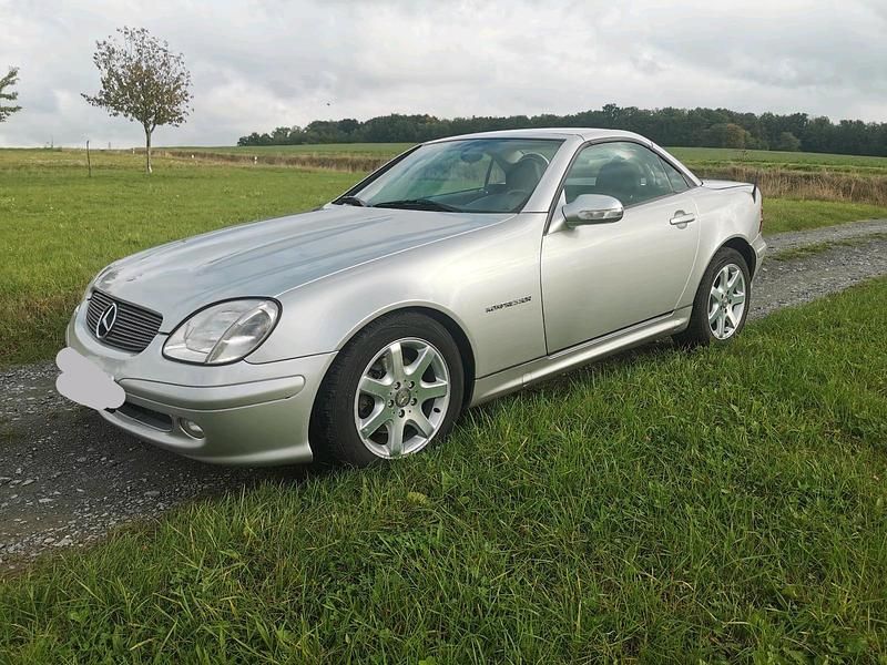Silber Gebraucht 2003 Mercedes SLK200 Cabrio | 4.999 € - Bild 1/4