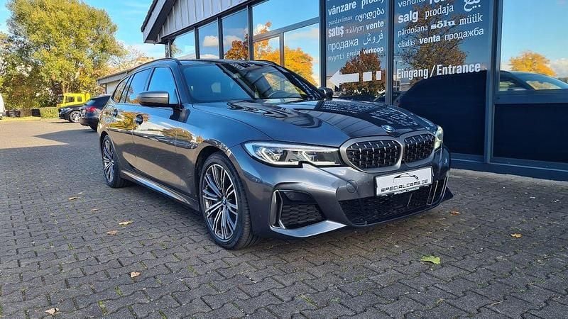 Grau Gebraucht 2021 BMW M340 Performance Limousine | 37.990 € (Superpreis) - Bild 1/4