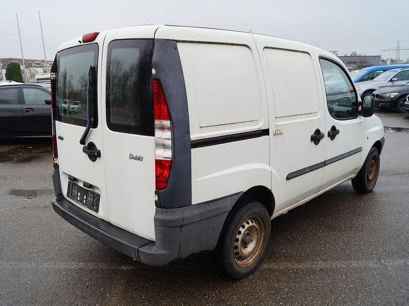 Gebraucht Fiat Doblò 101 PS (74 kW) 2003 Weiß Van / Kleinbus