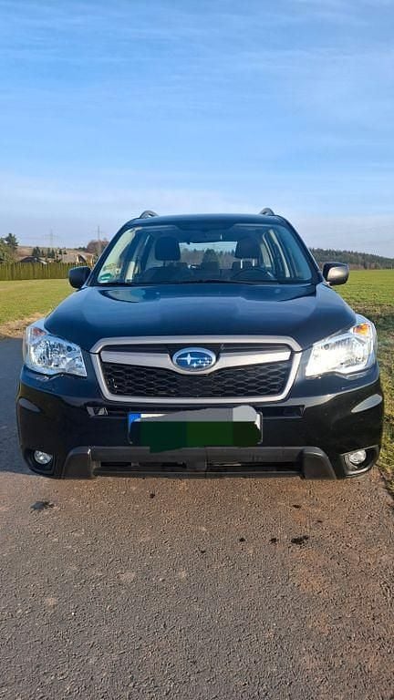 Gebraucht Subaru Forester Active 147 PS (108 kW) 2015 Schwarz SUV