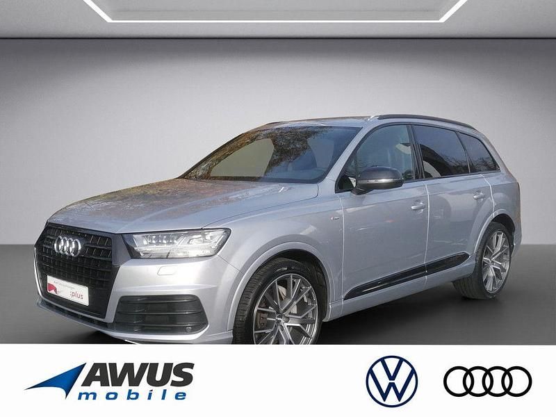 Silber / florettsilber (metallic) Gebraucht 2017 Audi Q7 Sport SUV | 39.890 € (Fairer Preis) - Bild 1/4