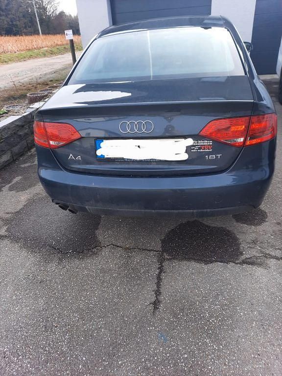 Gebraucht Audi A4 Ambiente 160 PS (117 kW) 2009 Grau Limousine