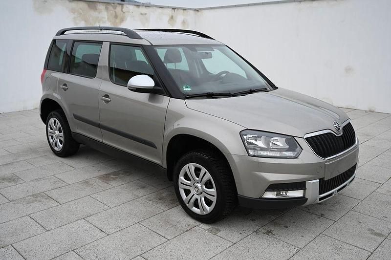 Gebraucht Skoda Yeti 105 PS (77 kW) 2015 Beige SUV