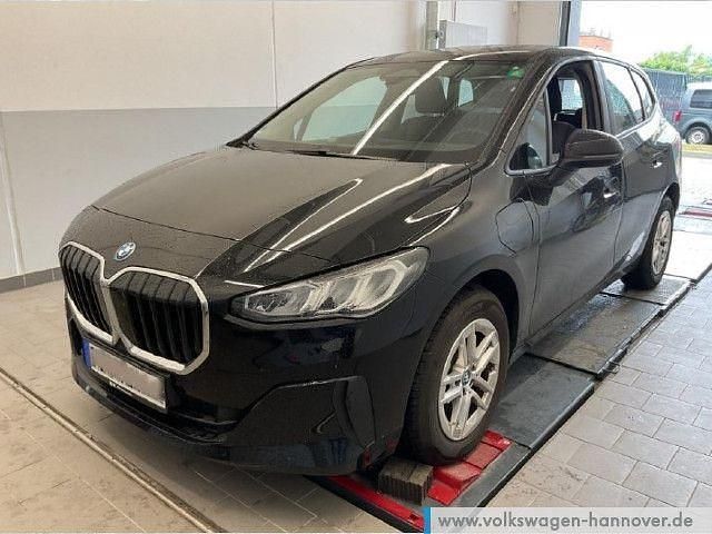 Schwarz metallic Gebraucht 2023 BMW 225 Active Tourer Van / Kleinbus | 30.990 € (Superpreis) - Bild 1/2