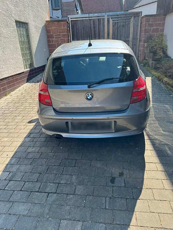 Używany BMW 116 122 KM (89 kW) 2008 Szary Hatchback