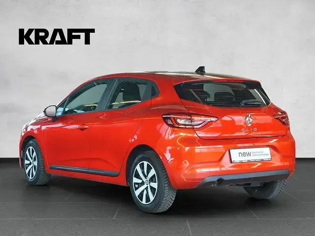 Gebraucht Renault Clio V Equilibre 91 PS (66 kW) 2023 Feuerrot Limousine