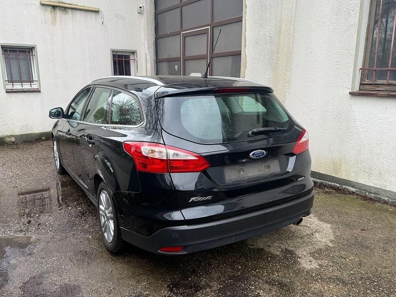 Gebraucht Ford Focus Titanium 150 PS (110 kW) 2012 Schwarz Kombi