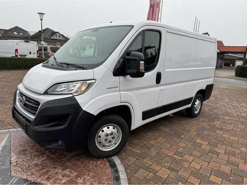 Gebraucht Fiat Ducato 116 PS (85 kW) 2019 Weiß Van